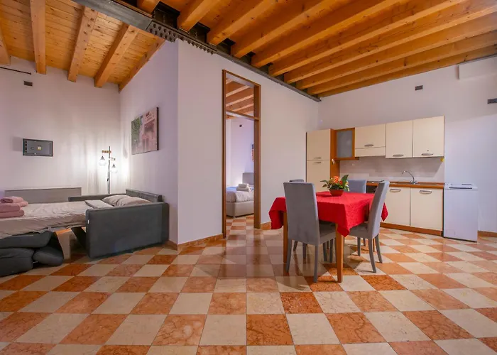 Arena Mazzini Appartement Vérone