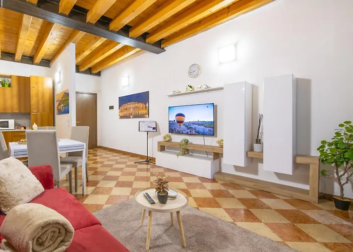 Appartement Arena Mazzini *
