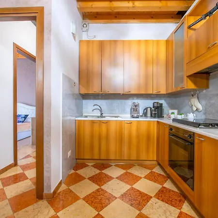 Arena Mazzini Apartment *