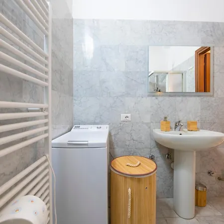 Apartment Arena Mazzini