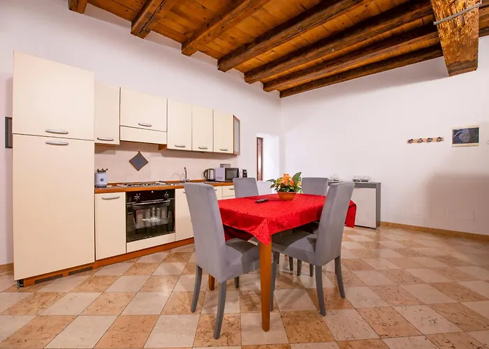 Arena Mazzini 아파트 베로나