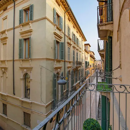 Apartment Arena Mazzini
